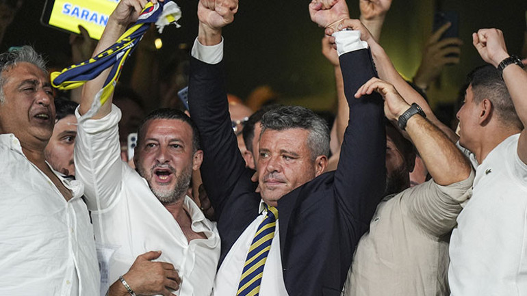 Fenerbahçe Başkanı Sadettin Sarandan teknik direktör Tedesco açıklaması