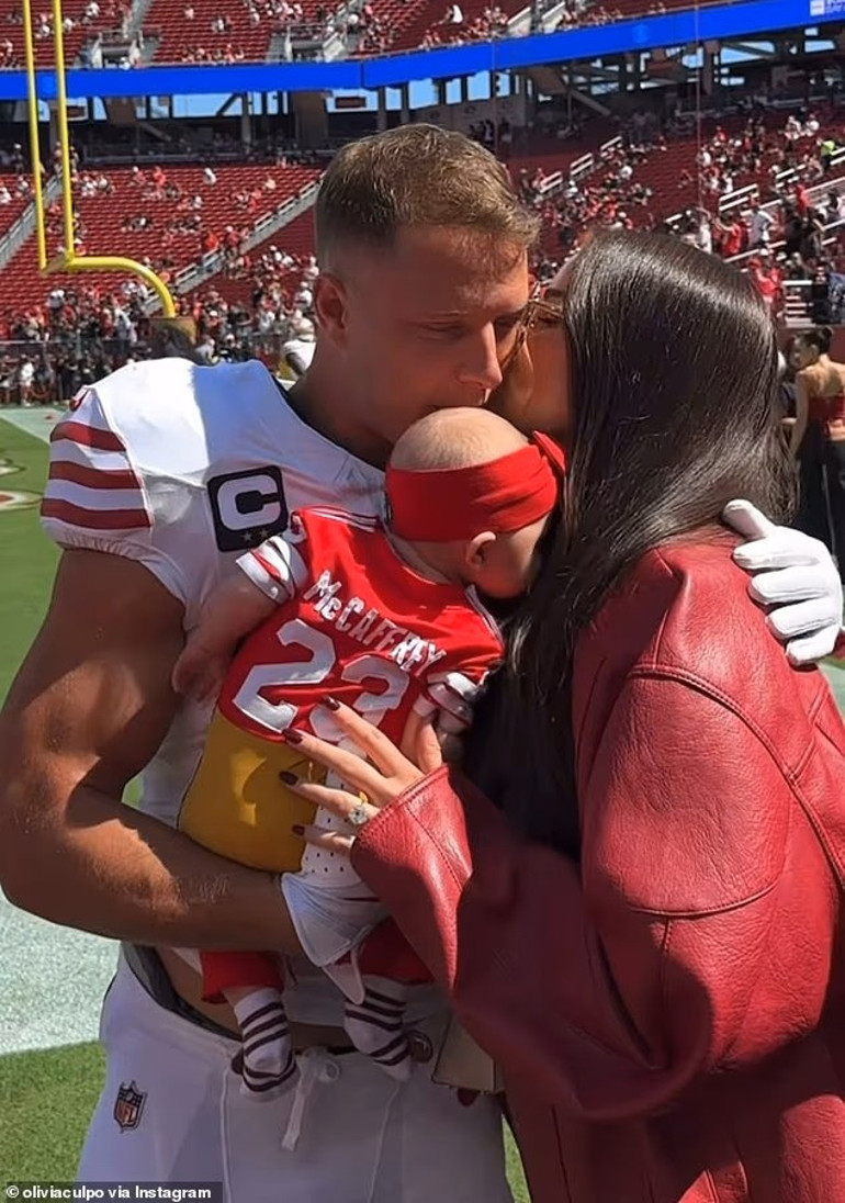 Anne olamamaktan korkup gözyaşı döküyordu… Küçük kızını babasının maçına götürdü: En tatlı taraftar