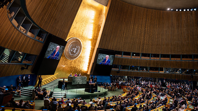 New Yorktaki Genel Kurula aksilikler damga vurdu: BM çalışanları Trumpla dalga geçti