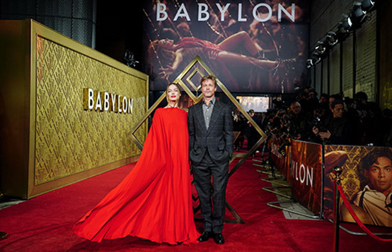 Yarı çıplak gezdi ama yine de filmini kimse izlemedi... Bir yıldız gişede böyle çöktü