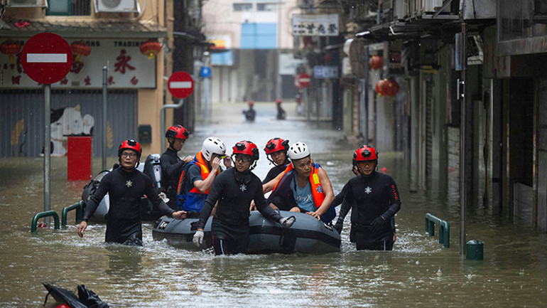 Süper tayfun Ragasa, Tayvanda 17 kişinin ölümüne yol açtı