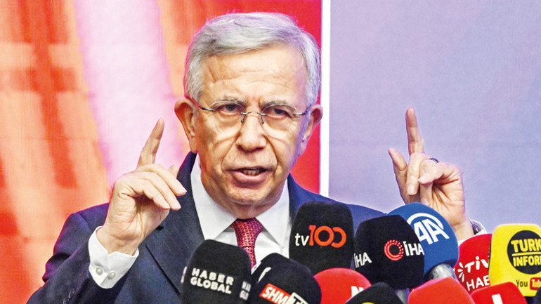 CHP İstanbul’da olağandışı bir kongre