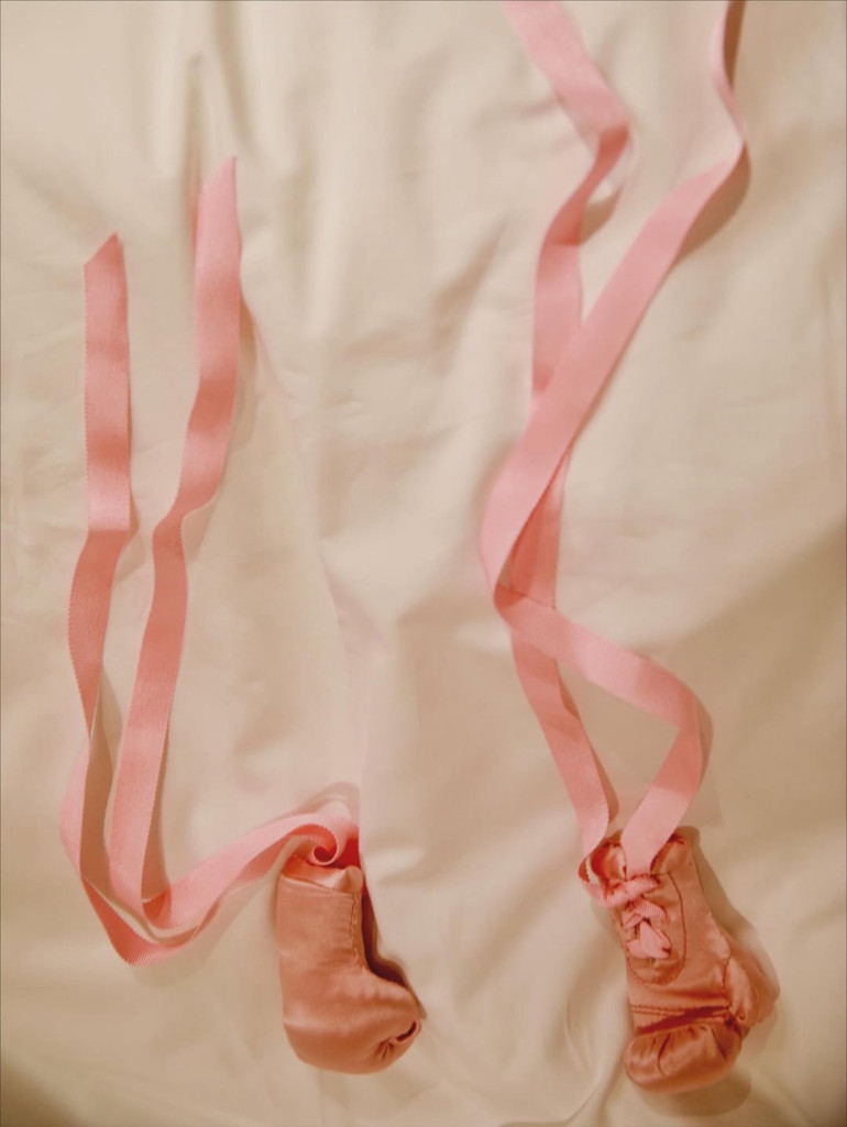 ‘Lütfen bu sefer kız olsun’ diye dua ediyordu… Ünlü şarkıcı üçüncü çocuğunu kucağına aldı