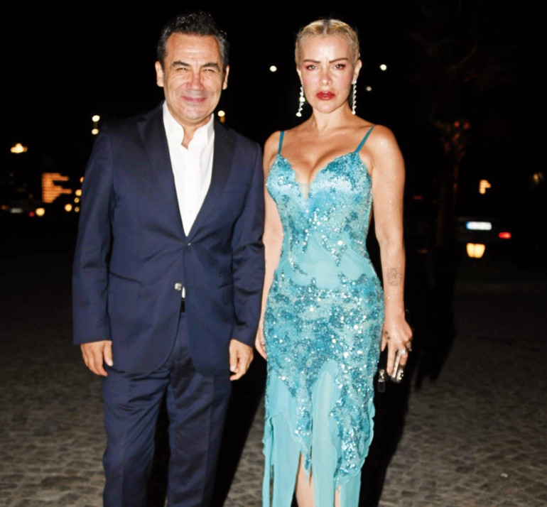 Çırağanda görkemli düğün... Ünlüler akın etti