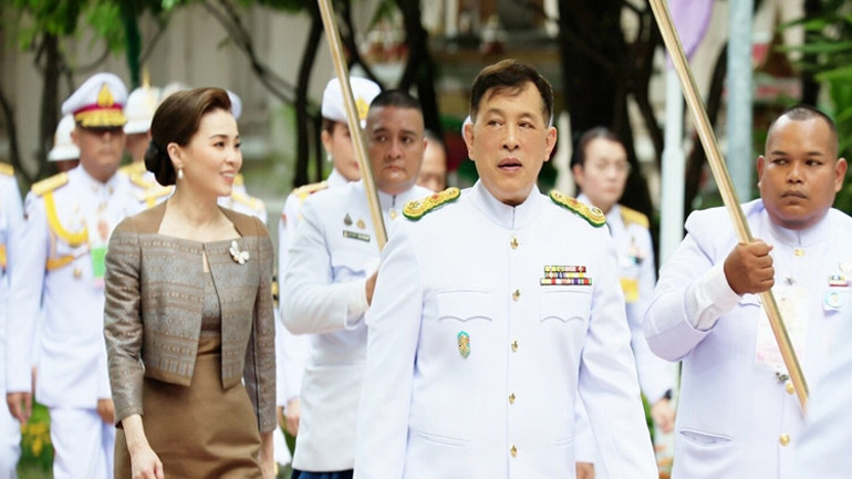 Taylandda yeni hükümet göreve başladı