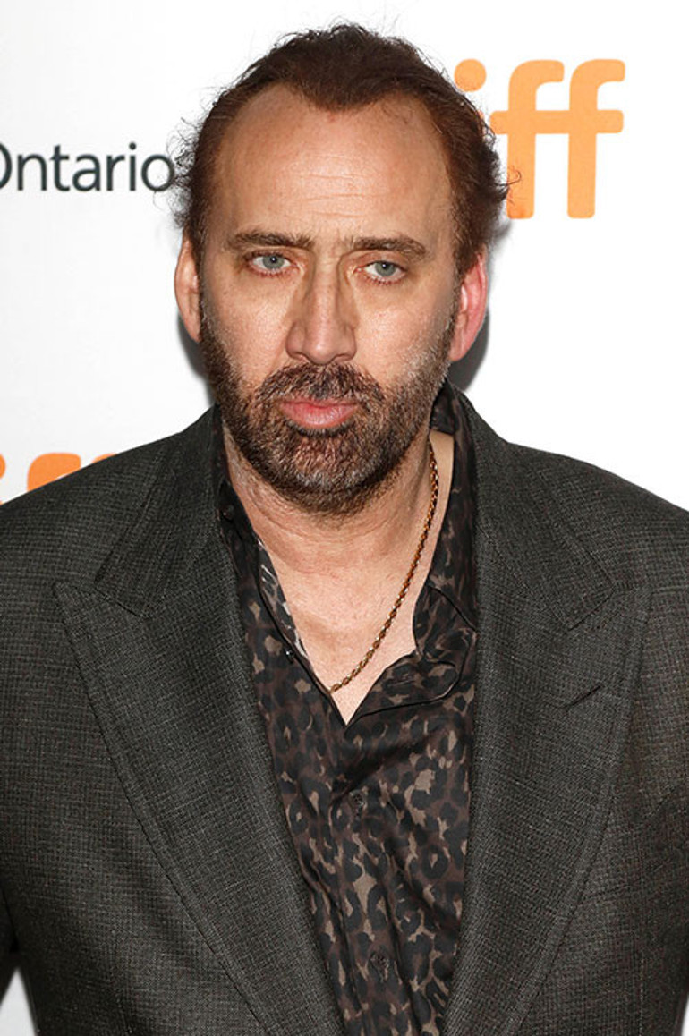 Şatosunda tatlı hayat sürmüştü... Elmas yüzüğü okyanusa atmış... Ünlü oyuncu işte böyle battı