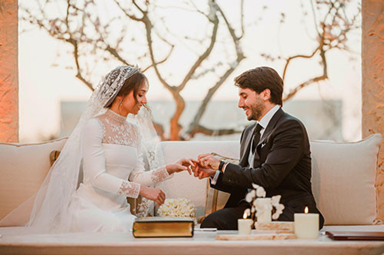 Küçük torunuyla sürpriz yaptı... Maşallah ikizine de