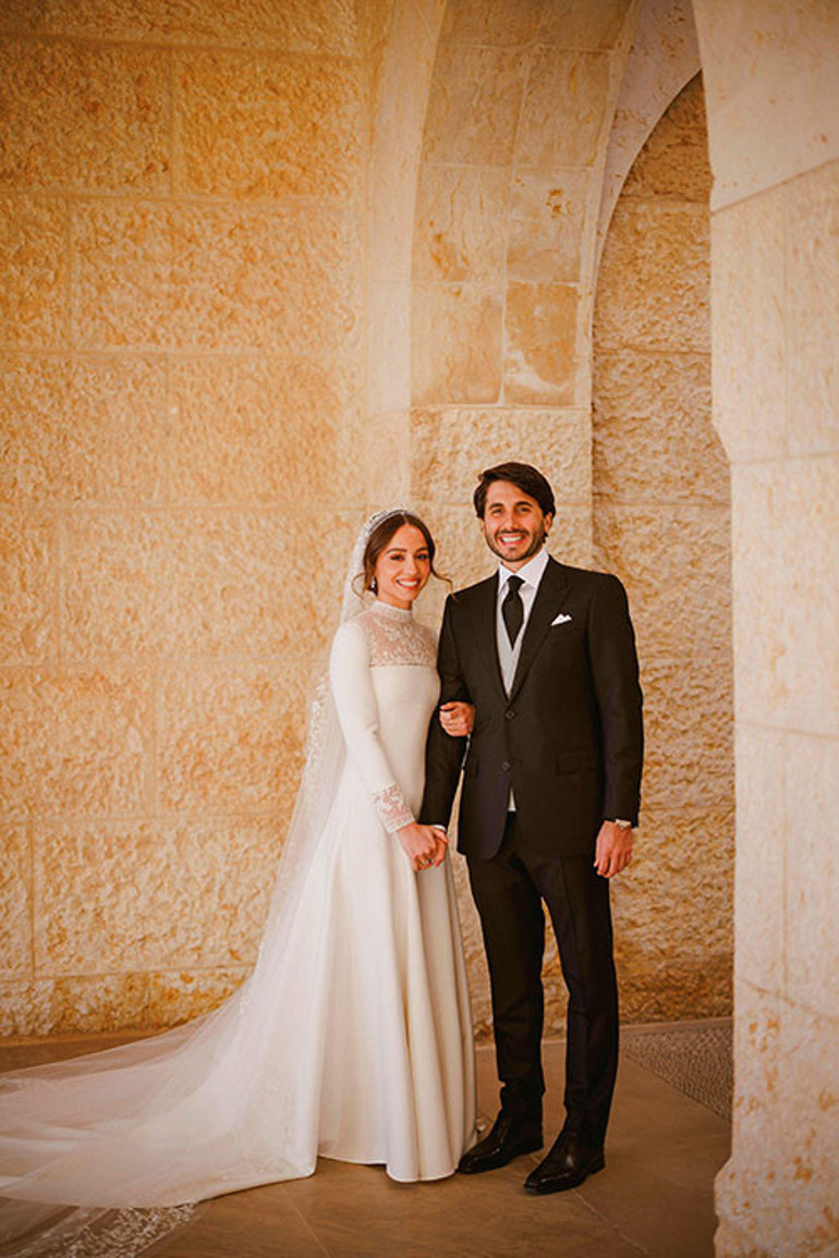 Küçük torunuyla sürpriz yaptı... Maşallah ikizine de