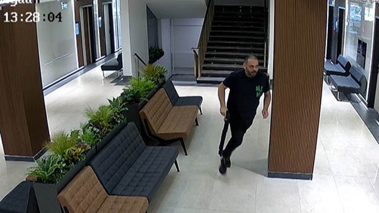  Eser, izin istemiş yönetim vermemiş