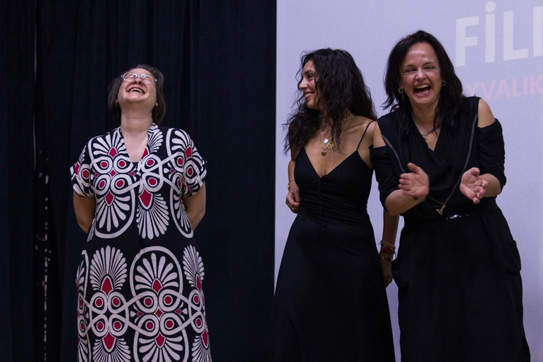 Gündüz Apollon, Gece Athena | Hafızanın bekçisi hayaletler