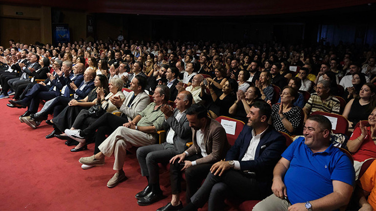 Altın Koza Onur Ödülleri Aslantuğ ve Orhonsay’ın