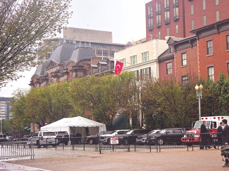Erdoğan’a Beyaz Saray’da tam teşekkül protokol