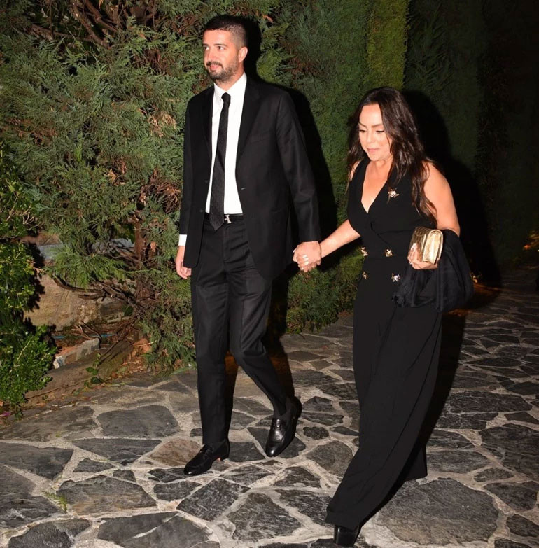 Ebru Gündeş ile Murat Özdemir tek celsede boşandı