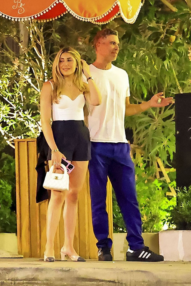 Aşkı özledim diye evliliği bitirdi... Madem eski kocanı bu kadar kıskanacaktın, niye boşadın