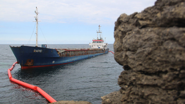 Karaya oturan gemi kurtarılmayı bekliyor Yakıt transferi bir an önce yapılmalı uyarısı