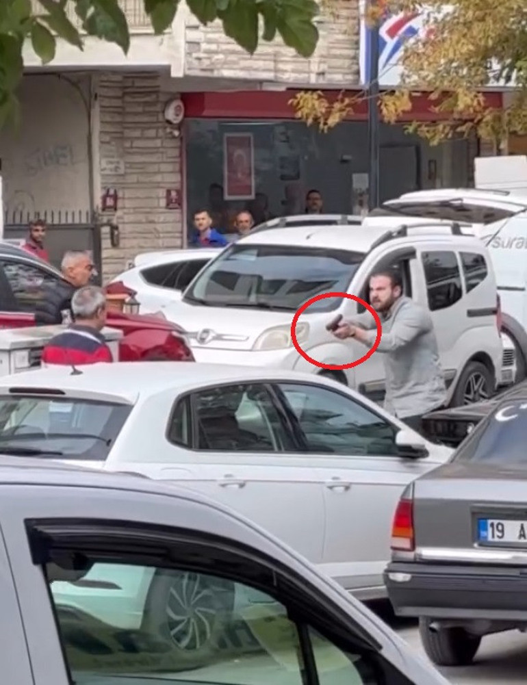 Cep telefonu kamerasına yansıyan otopark tartışması