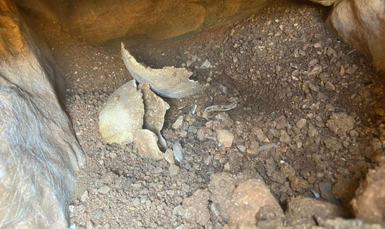 Su deposu kazısında arkeolojik mezarlar