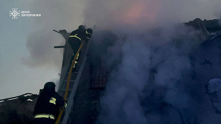 Rusyadan Ukraynaya yoğun bombardıman: Kiev alevler içinde kaldı Avrupanın en büyük nükleer tesisinde kaza şüphesi