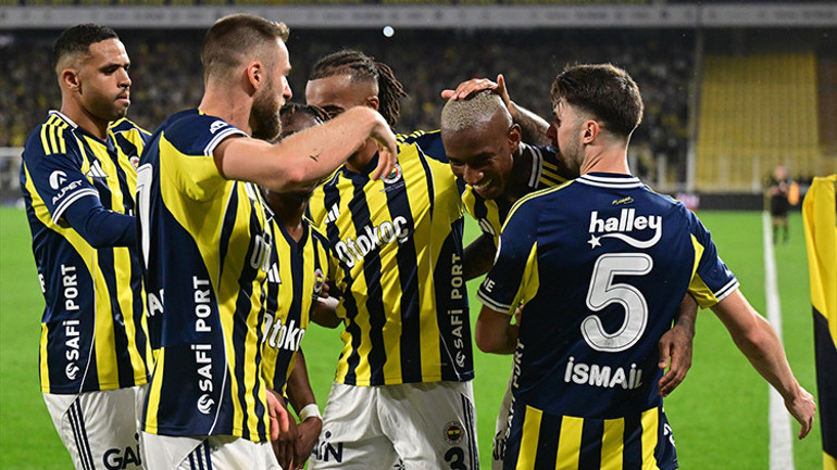 Fenerbahçe - Antalyaspor maçından bir kare