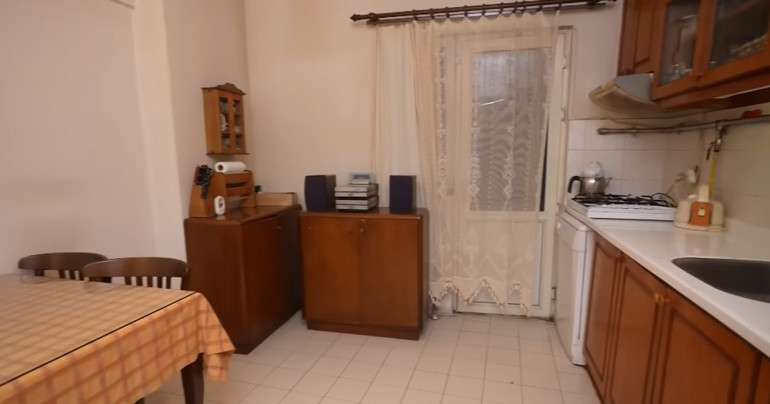 Halil Ergün evinin kapılarını açtı 4 katlı Boğaz manzaralı villa...