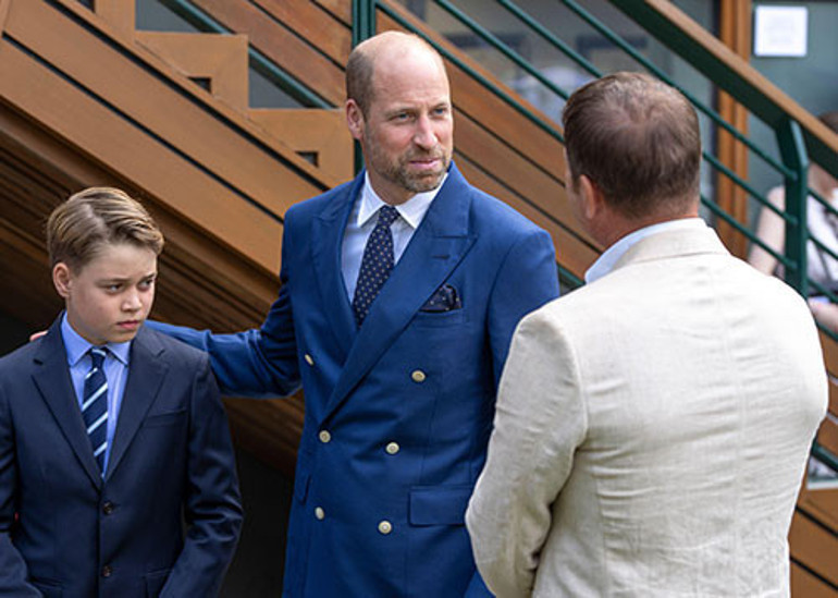 Daha o yaşında küçük kalbinde bir yara varmış Babası onun acısını böyle dindirdi