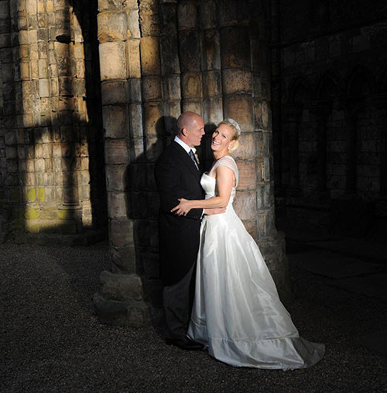 Daha o yaşında küçük kalbinde bir yara varmış Babası onun acısını böyle dindirdi