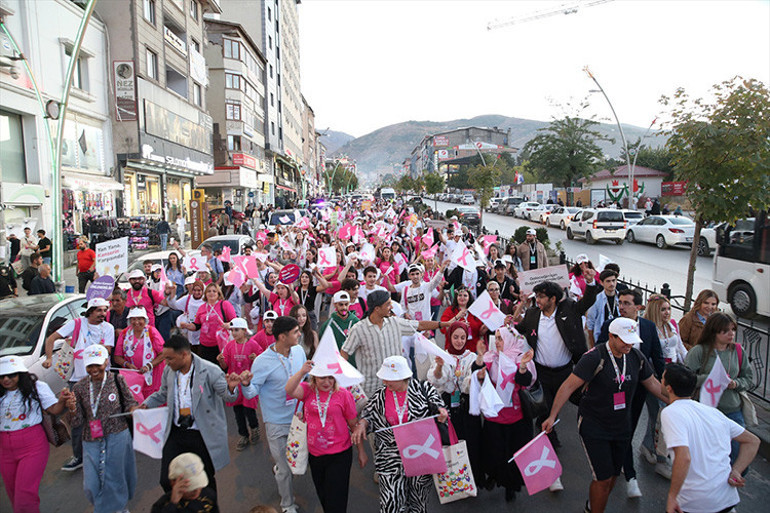 Ne bir belirti gösteriyordu ne de bir şikayeti vardı ama vücudunda dev bir tümörle yaşıyordu | Hayatta kalanlar tetiği çeken eli anlattı