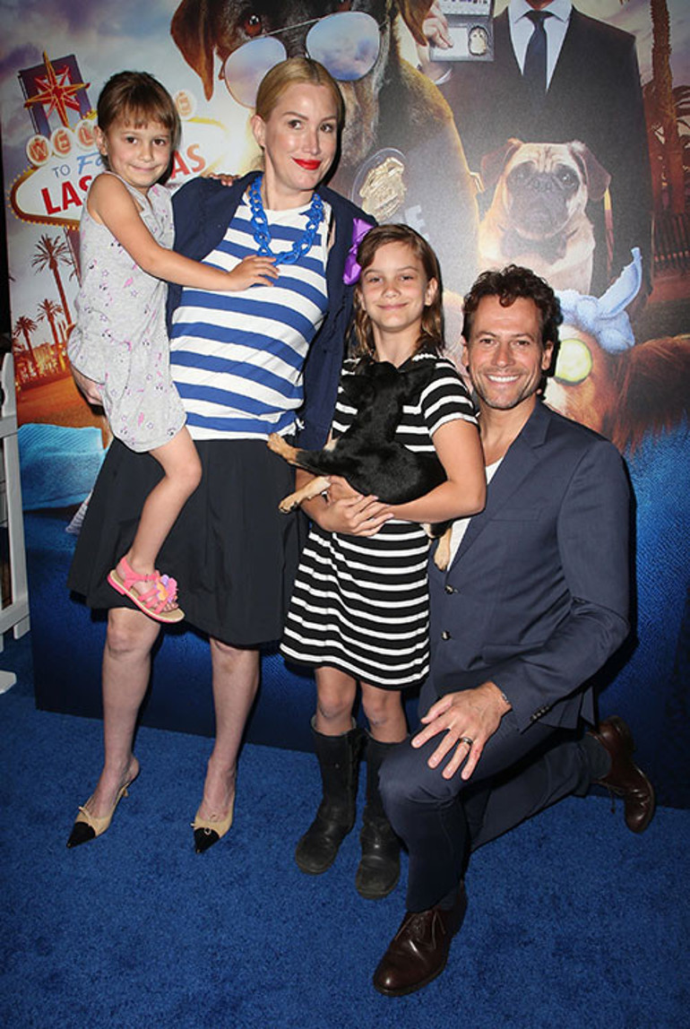 Parasızlıktan çocuklarını aç yatırıyordu... Şimdi komşularının kapısına dayanıp küfür ediyor... Ünlü oyuncunun çöküşü