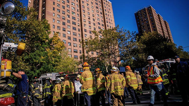 Son dakika... ABDde korku dolu anlar: 20 katlı binada patlama