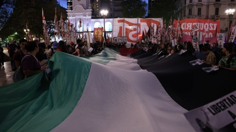 Buenos Aires'te Gazze yardım filosuna destek veren yürüyüş