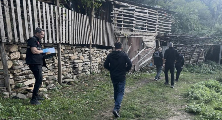 Olay yerinde güvenlik ekiplerinin çalışması