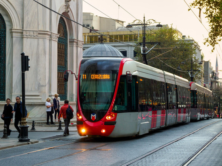 Aynı noktalarda bitmeyen tehlike: Tramvay kazaları artıyor Nasıl önlemler alınmalı ‘Artık tercih değil, zorunluluk’
