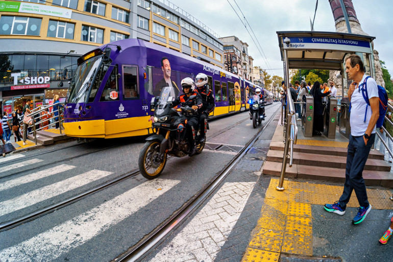 Aynı noktalarda bitmeyen tehlike: Tramvay kazaları artıyor Nasıl önlemler alınmalı ‘Artık tercih değil, zorunluluk’
