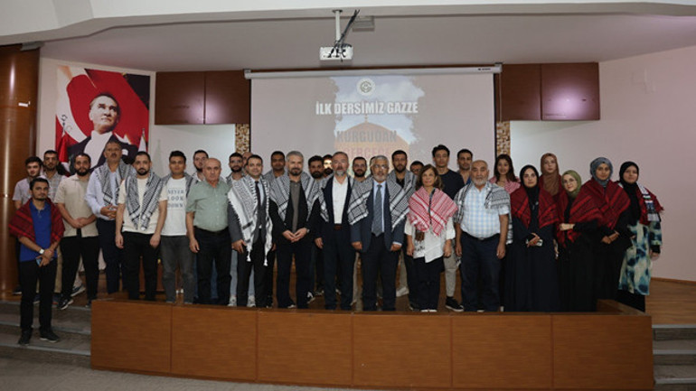Çukurova Üniversitesi’nde İlk Dersimiz Gazze