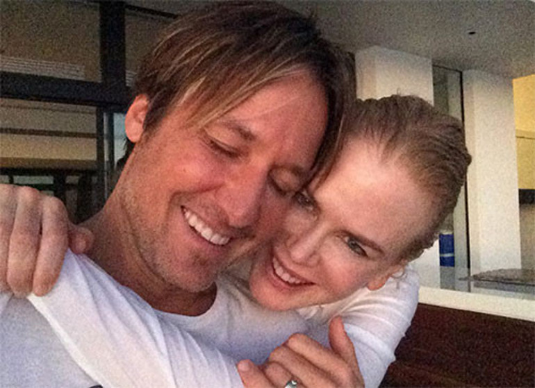 Söylentiler aylardır kulaktan kulağa yayılıyordu: Sadakatsizin biri o... Karısının üzerine gül koklamış