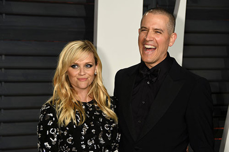 Milyarder sevgilisi ona kalp ağrısı oldu: Sana çok aşığım, içim gidiyor ama hemen evlenemem