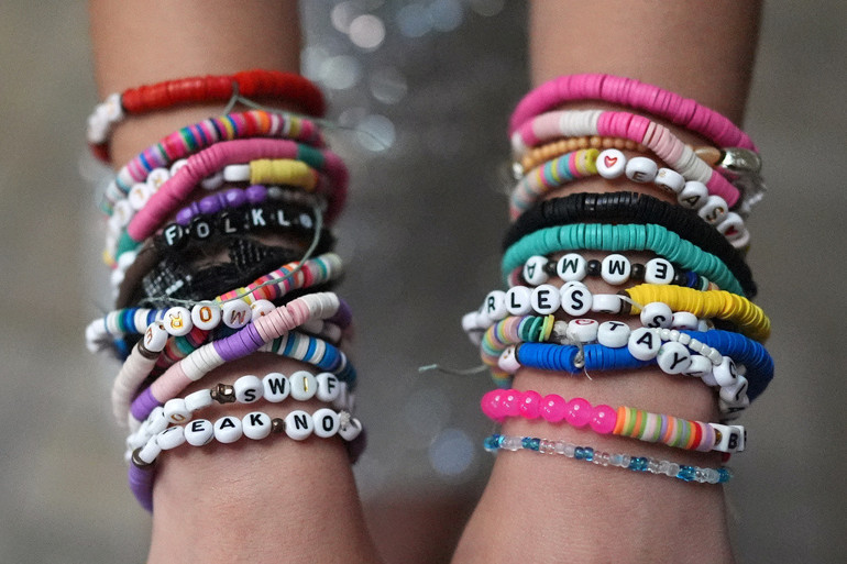 Büyük aşkını ekrandan milyonlara anlattı: Bir adam çıktı geldi ve her şeyi değiştirdi… Artık ne yapıyorsam mutluluktan