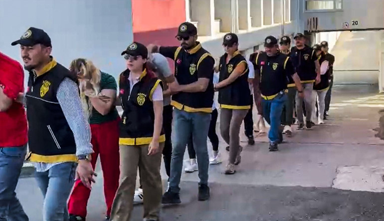 Adanada fuhuş şebekesi çökertildi 20 kadın kurtarıldı, 14 şüpheli tutuklandı Mal varlıklarına da el konuldu