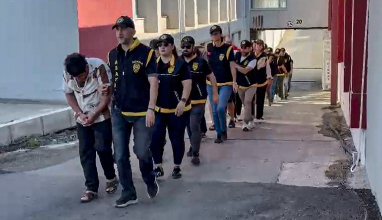 Adanada fuhuş şebekesi çökertildi 20 kadın kurtarıldı, 14 şüpheli tutuklandı Mal varlıklarına da el konuldu