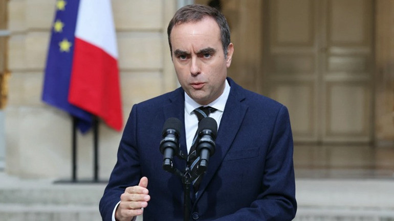 Fransada siyasi kriz Başbakan Lecornu istifa etti... Muhalefetten Macrona istifa çağrısı