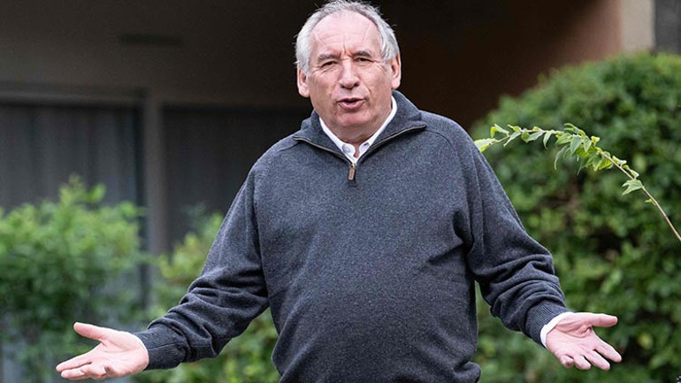 Fransada siyasi kriz Başbakan Lecornu istifa etti... Muhalefetten Macrona istifa çağrısı