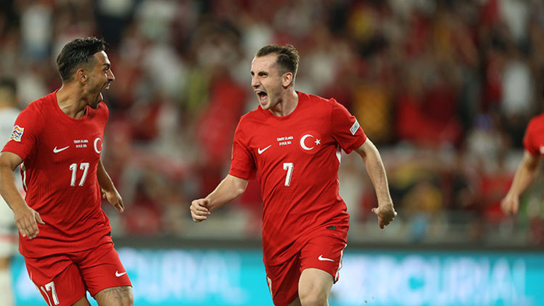 Fenerbahçede 12 futbolcu milli mesaide