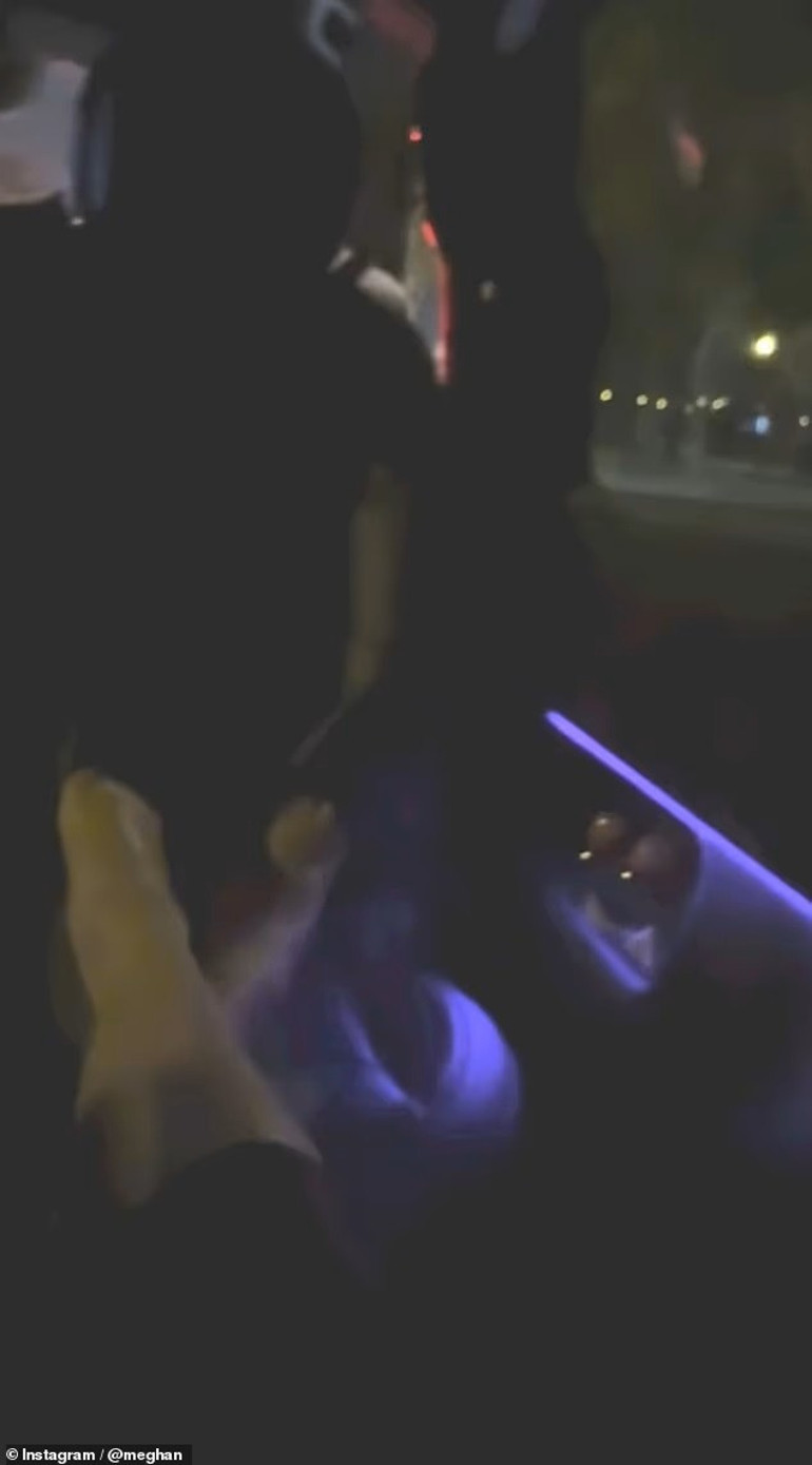 Hiç tanımadığı kayınvalidesine büyük saygısızlık yaptı… Zaten senden de bu beklenirdi Bakalım kocan buna ne diyecek…