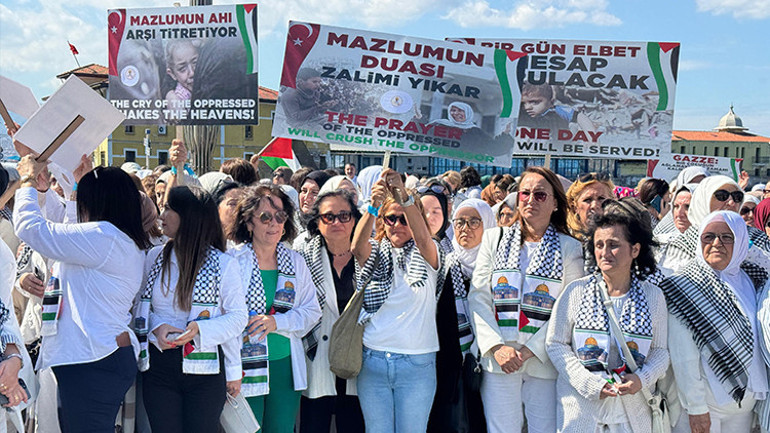 Türkiye Gazze için ayağa kalktı: 81 ilde düzenlenen gösteriler dünyada geniş yankı uyandırdı Abluka ve saldırılara karşı dayanışma