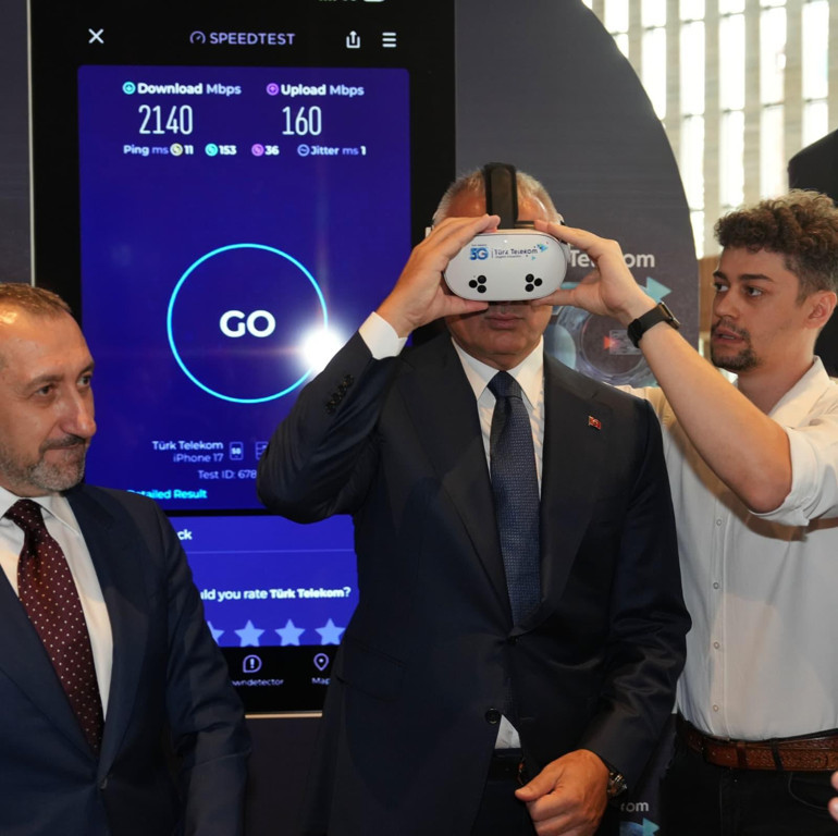 Türk Telekom’dan sanatın kalbi AKM’de 5G deneyimi