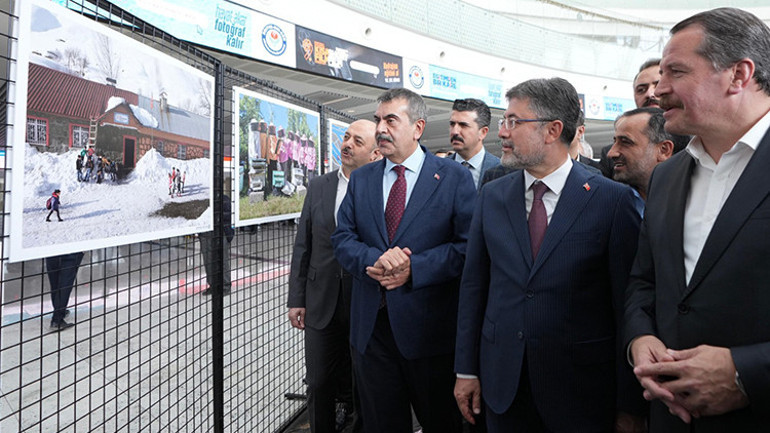 Bakan Tekin: Zorunlu eğitimin kısaltılması için hazırlanan raporu tartışacağız