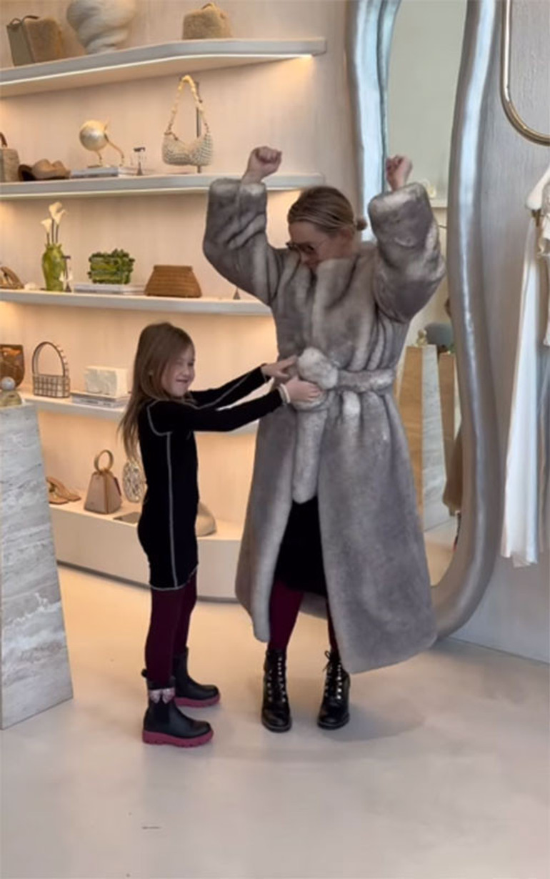 Her ilişkiden bir çocuğu oldu, yine de doyamadı... Şımarık kızım, ne çabuk büyüdün