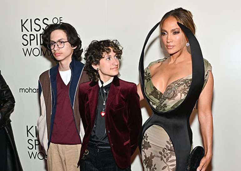 Çocuklarının ikisi de babaya çekmiş