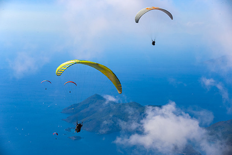 Altın haftasında Türkiyeye geldiler Çinlilerden yoğun ilgi: 2 bin metre yükseklikte heyecan dolu dakikalar