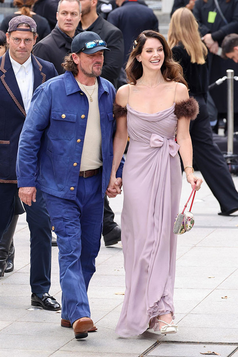 Bu adamın bu güzelim kadının yanında ne işi var diyorlar... ‘Bakmayın siz onlara ben kocamı çok seviyorum’